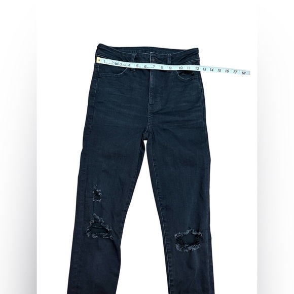 American Eagle, Black Ripped Denim Super Hi-Rise Jegging, Size 0 - Picture 4 of 9